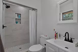8642 Barclay St, Dallas, TX 75227 - Photo 10