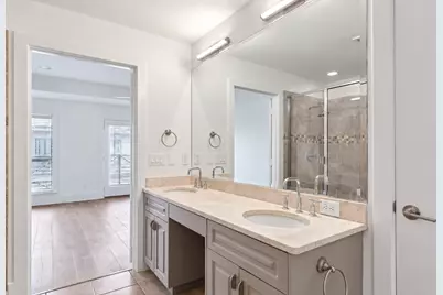 2606 Shelby Avenue #206, Dallas, TX 75219 - Photo 8