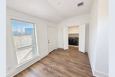 2606 Shelby Avenue #206, Dallas, TX 75219 - Photo 16