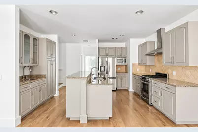 2606 Shelby Avenue #206, Dallas, TX 75219 - Photo 4