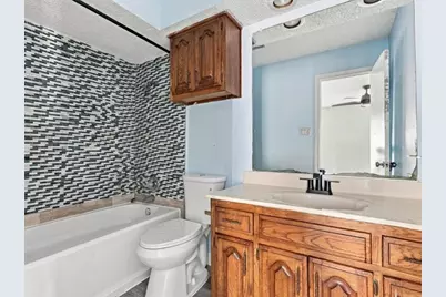 725 Southridge Court, Grand Prairie, TX 75052 - Photo 12