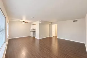 8067 Meadow Rd, Dallas, TX 75231 - Photo 10