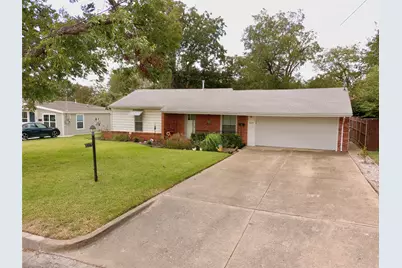 909 Hallum Street, River Oaks, TX 76114 - Photo 1