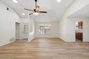 2406 Amber Hill Ln, Euless, TX 76039 - Photo 6