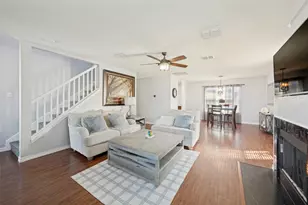 220 Sunset Oaks Dr, Fort Worth, TX 76112 - Photo 6