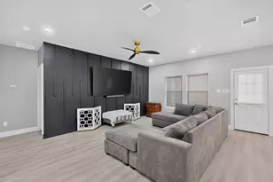 3931 Hancock St, Dallas, TX 75210 - Photo 20