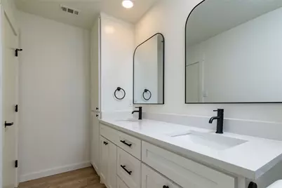 102 Juniper Street, Mansfield, TX 76063 - Photo 32