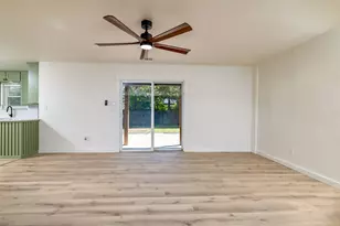 102 Juniper St, Mansfield, TX 76063 - Photo 10