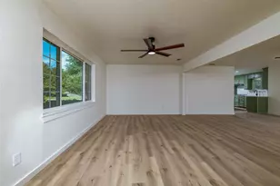 102 Juniper St, Mansfield, TX 76063 - Photo 6