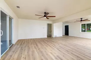 102 Juniper St, Mansfield, TX 76063 - Photo 12