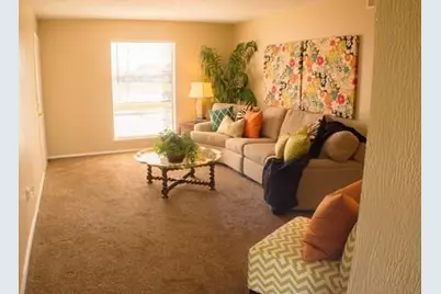 2800 Sayles Boulevard #18 B, Abilene, TX 79605 - Photo 2