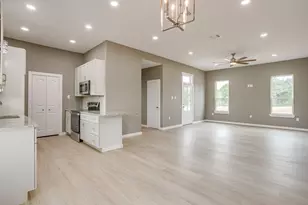 1024 Rays Way, Weatherford, TX 76085 - Photo 12