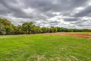 1024 Rays Way, Weatherford, TX 76085 - Photo 32