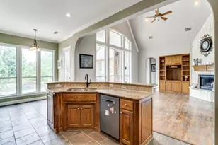 207 River Oaks, Combine, TX 75159 - Photo 6