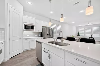 12789 Royal Oaks Lane, Farmers Branch, TX 75234 - Photo 10