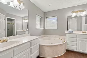 819 Nokomis Cir, Lancaster, TX 75146 - Photo 14
