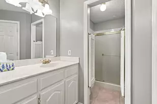 819 Nokomis Cir, Lancaster, TX 75146 - Photo 16