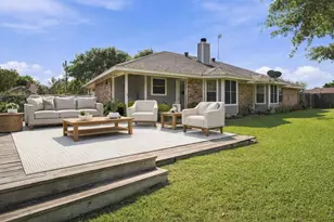 819 Nokomis Cir, Lancaster, TX 75146 - Photo 8