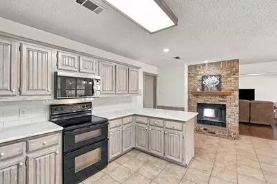 819 Nokomis Circle, Lancaster, TX 75146 - Photo 22