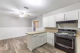 281 Clyde St, Abilene, TX 79605 - Photo 10