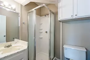 808 Treadwell Ct, Hurst, TX 76053 - Photo 20