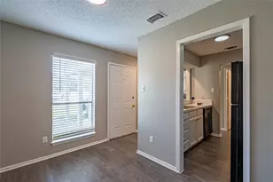 808 Treadwell Ct, Hurst, TX 76053 - Photo 10