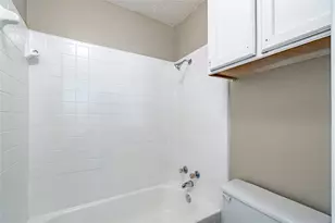 808 Treadwell Ct, Hurst, TX 76053 - Photo 26