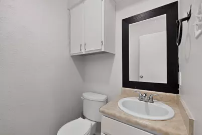 910 N Nursery Road, Irving, TX 75061 - Photo 16
