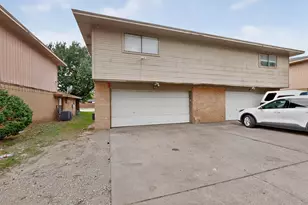 910 N Nursery Rd, Irving, TX 75061 - Photo 32