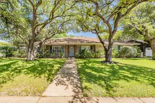1718 Timbers Dr, Irving, TX 75061 - Photo 1