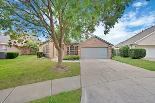 5776 Falcon Ridge Ct, Haltom City, TX 76137 - Photo 38