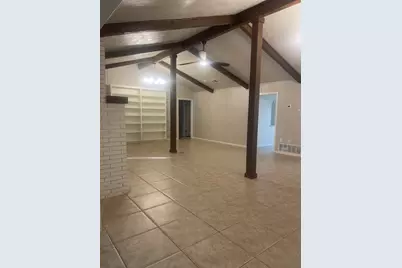 315 S Baker Street, Granbury, TX 76048 - Photo 22