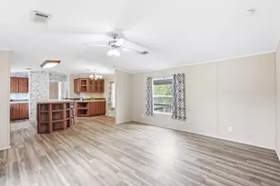4113 Goliad Dr, Granbury, TX 76048 - Photo 6