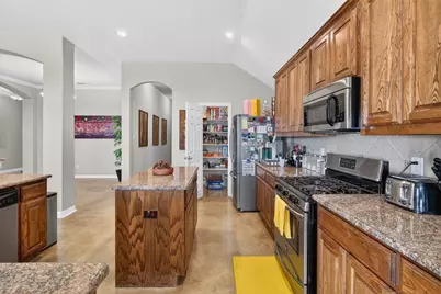 700 Edgewood Drive, DeSoto, TX 75115 - Photo 8