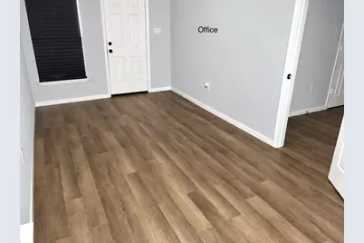 709 SW Dallas Street, Grand Prairie, TX 75051 - Photo 6