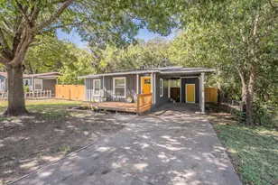 1228 S Brazos St, Weatherford, TX 76086 - Photo 4