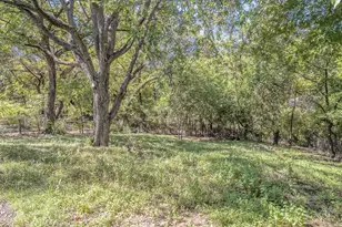 1228 S Brazos St, Weatherford, TX 76086 - Photo 26