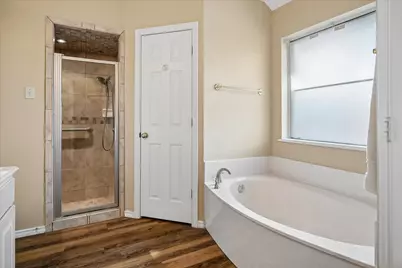 8920 Ashcraft Drive, North Richland Hills, TX 76182 - Photo 14