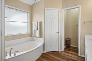 8920 Ashcraft Dr, North Richland Hills, TX 76182 - Photo 12