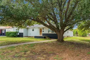 732 Guthrie Dr, Waco, TX 76710 - Photo 2