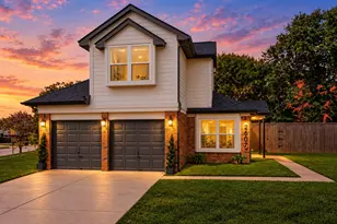 2607 Bayberry Ln, Euless, TX 76039 - Photo 2