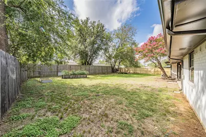 6704 Greenacres Drive, North Richland Hills, TX 76182 - Photo 36