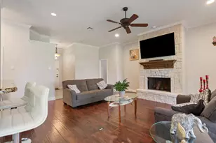329 Edinburgh Ln, Waco, TX 76712 - Photo 4