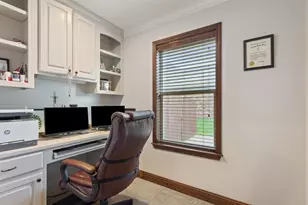 329 Edinburgh Ln, Waco, TX 76712 - Photo 20