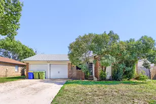 6604 Brookdale Dr, Watauga, TX 76148 - Photo 2