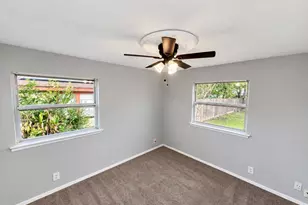 761 Thomas Ave, Hurst, TX 76053 - Photo 14