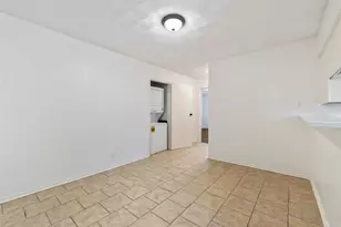 11038 Wyatt, Dallas, TX 75218 - Photo 8