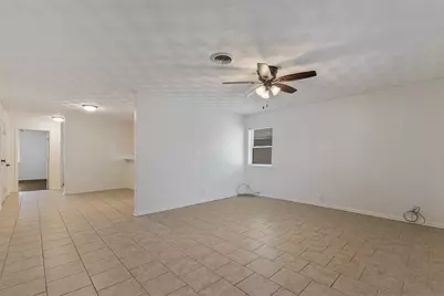 11038 Wyatt, Dallas, TX 75218 - Photo 4