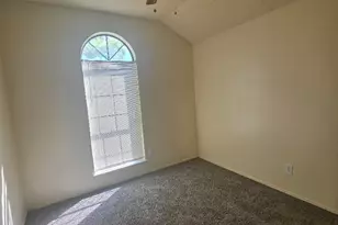 3021 Lawndale Dr, Lancaster, TX 75134 - Photo 16