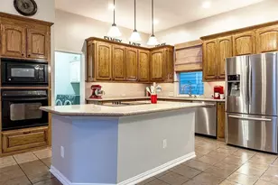 802 Moose Hollow Ln, Euless, TX 76039 - Photo 16